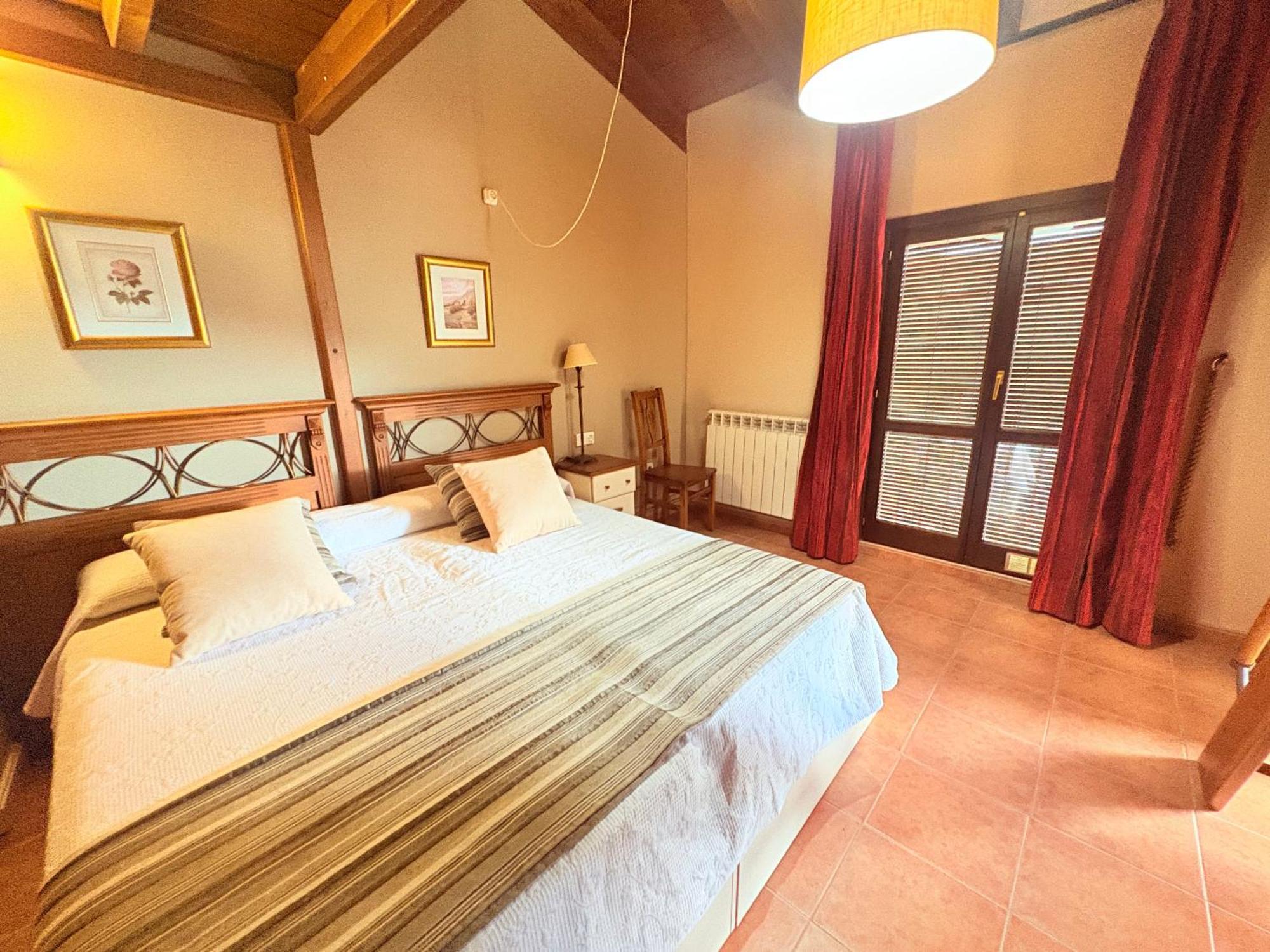 Hotel Guara Inluka Las Almunias Pokoj fotografie