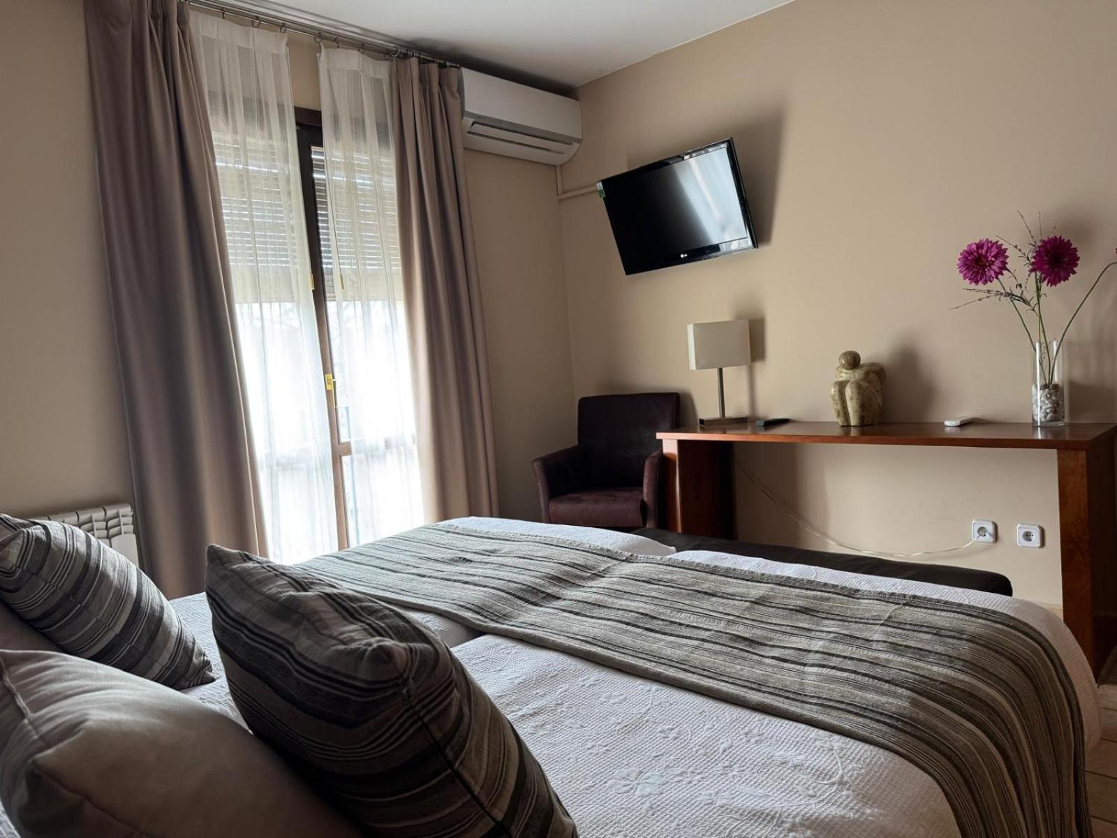 Hotel Guara Inluka Las Almunias Exteriér fotografie